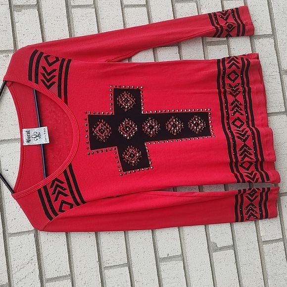 Red & Black Top - Picture 4 of 10